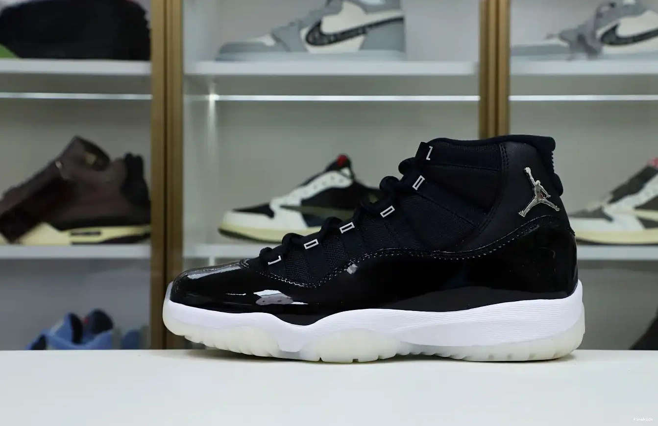  RETRO JORDAN  11 'JUBILEE 25TH AIR 0426